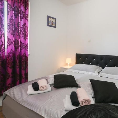 Casa Zorana-Alba Apartments Trogir Bagian luar foto