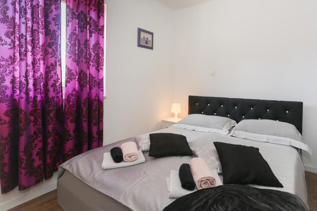 Casa Zorana-Alba Apartments Trogir Bagian luar foto