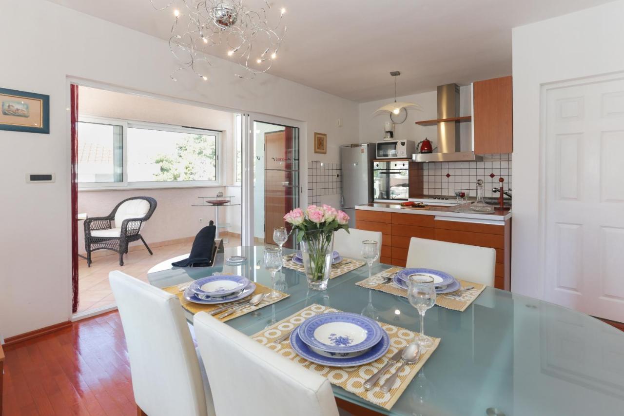 Casa Zorana-Alba Apartments Trogir Bagian luar foto