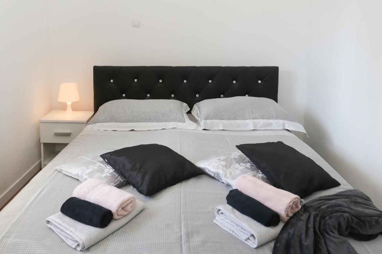 Casa Zorana-Alba Apartments Trogir Bagian luar foto