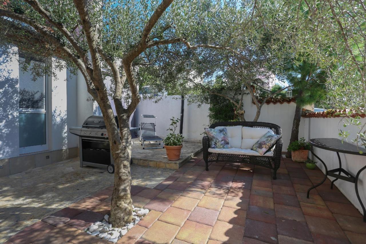 Casa Zorana-Alba Apartments Trogir Bagian luar foto